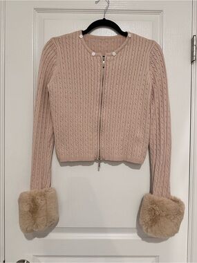 Beige Cable Knit Zip Cardigan w/ Faux Fur Cuffs